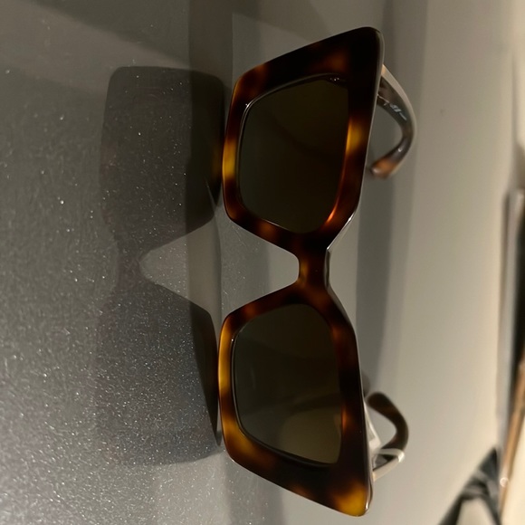 New - Picture 3 of 5